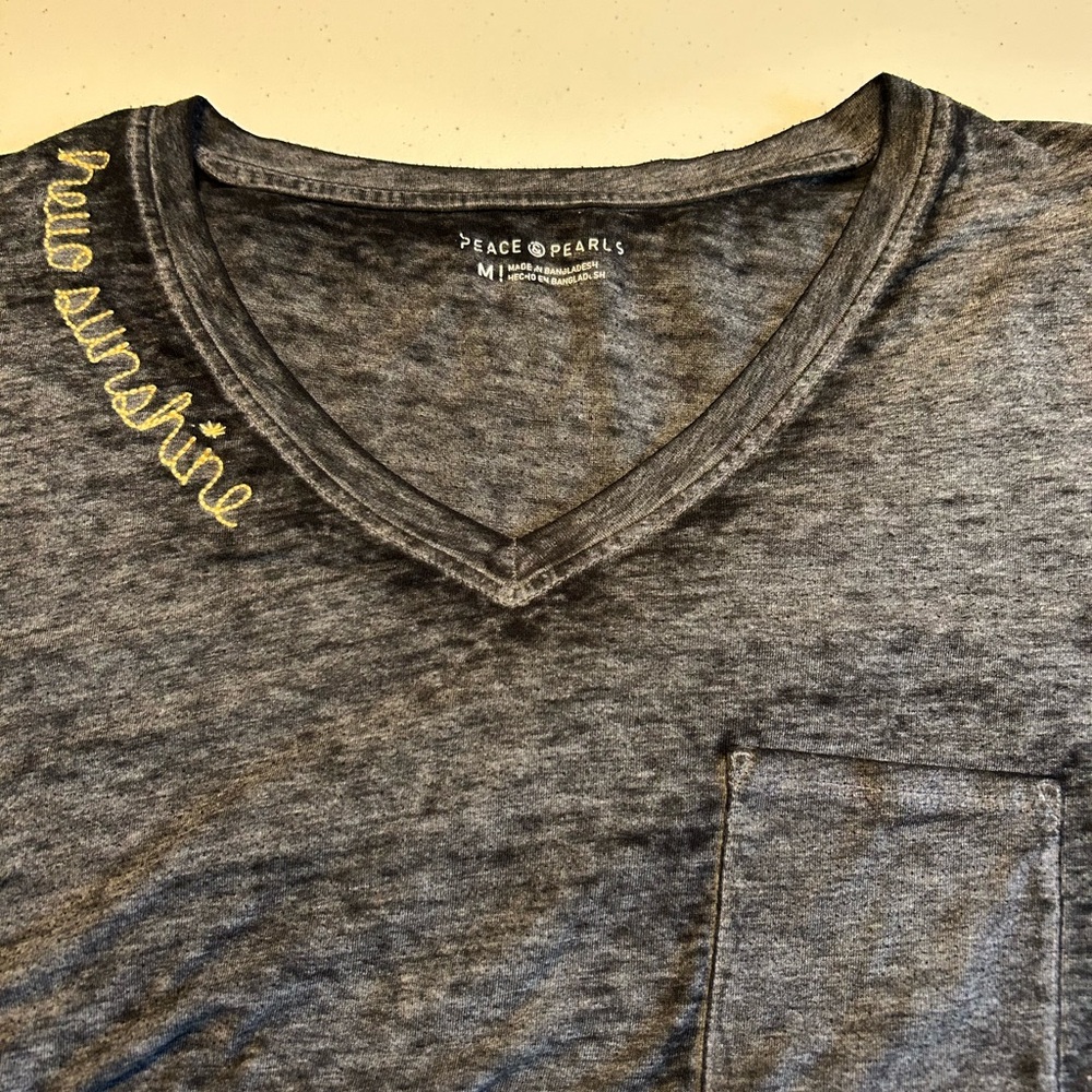 Charcoal V-Neck Short Sleeve Tee with Yellow Embroidered ‘Hello Sunshine’